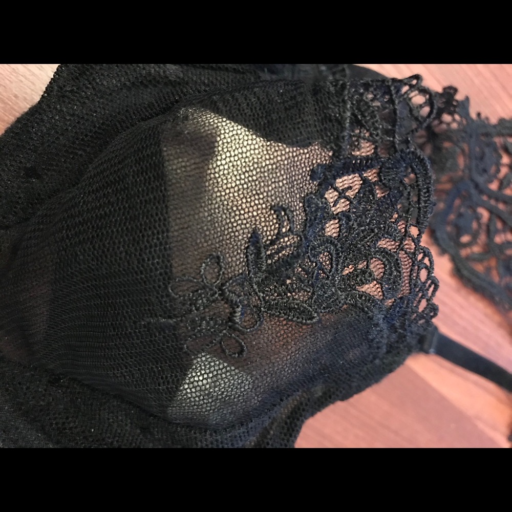 Bra - Picture 2 of 4